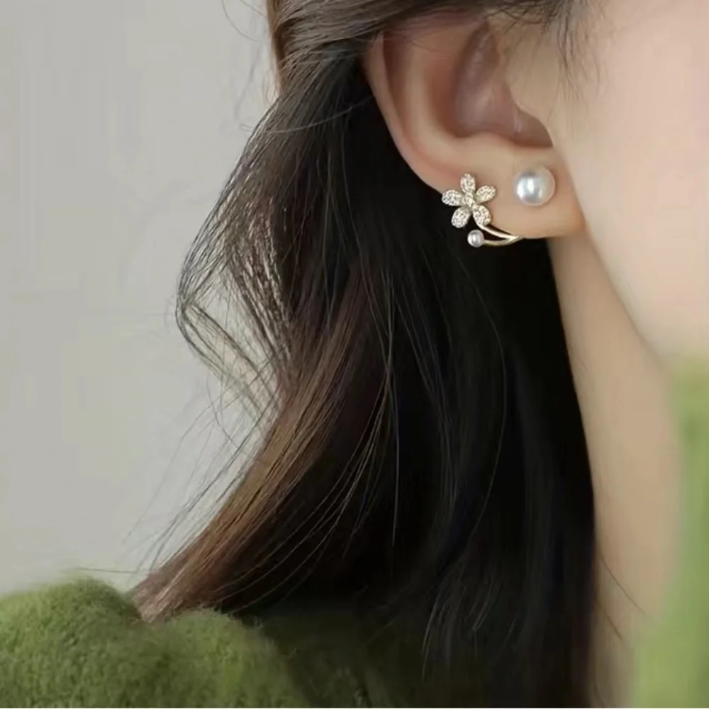 NWT Golden faux-pearl zircon flower elegant ear-climber two-ways new with tags